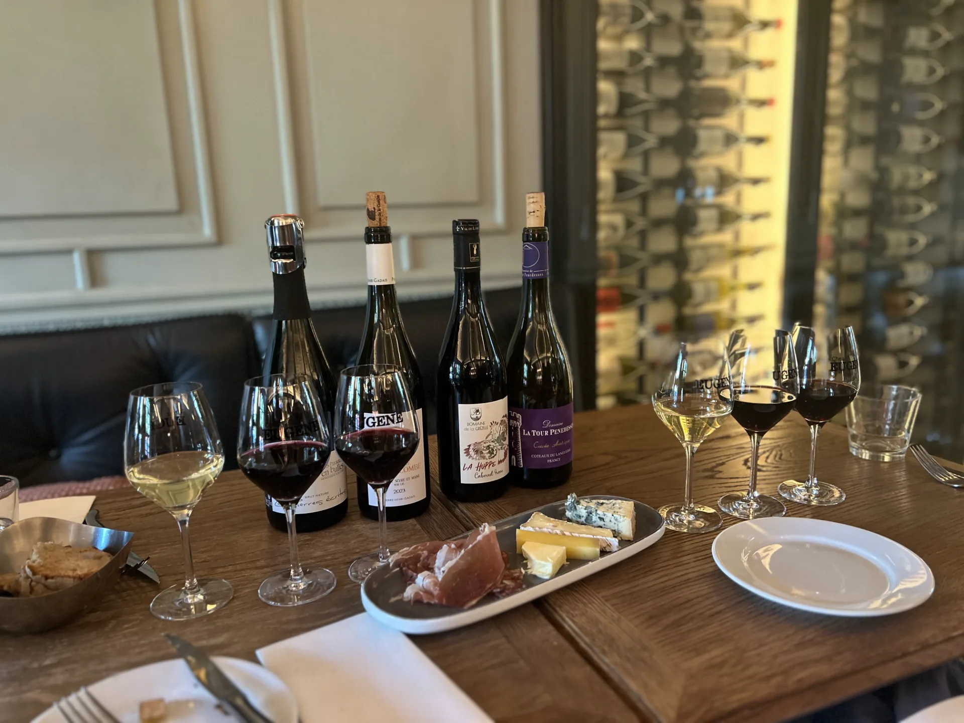 Wine Tasting in Montmartre — 5 Wines, Cheese & Dessert